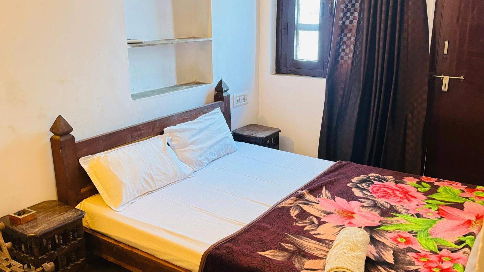 Suri Guest House Pushkar Exterior foto